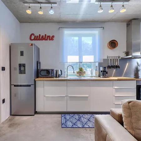 Gallicianum By Interhome ヴィラ
