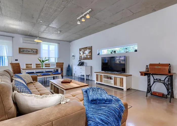 Gallicianum By Interhome *