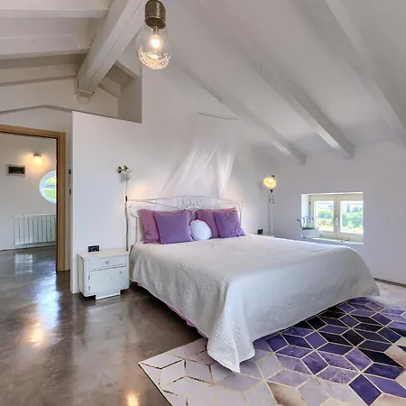 Gallicianum By Interhome