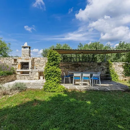 Villa Gallicianum By Interhome