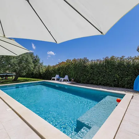 Gallicianum By Interhome * Galizana